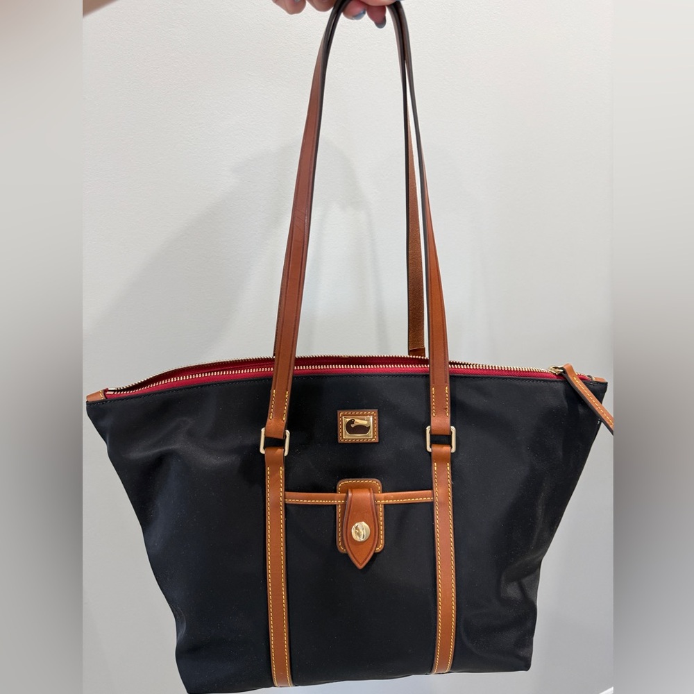 Dooney & Bourke Black Wayfarer Camden Nylon Zip Tote